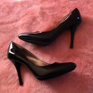 NWOT BCBG Generation heels